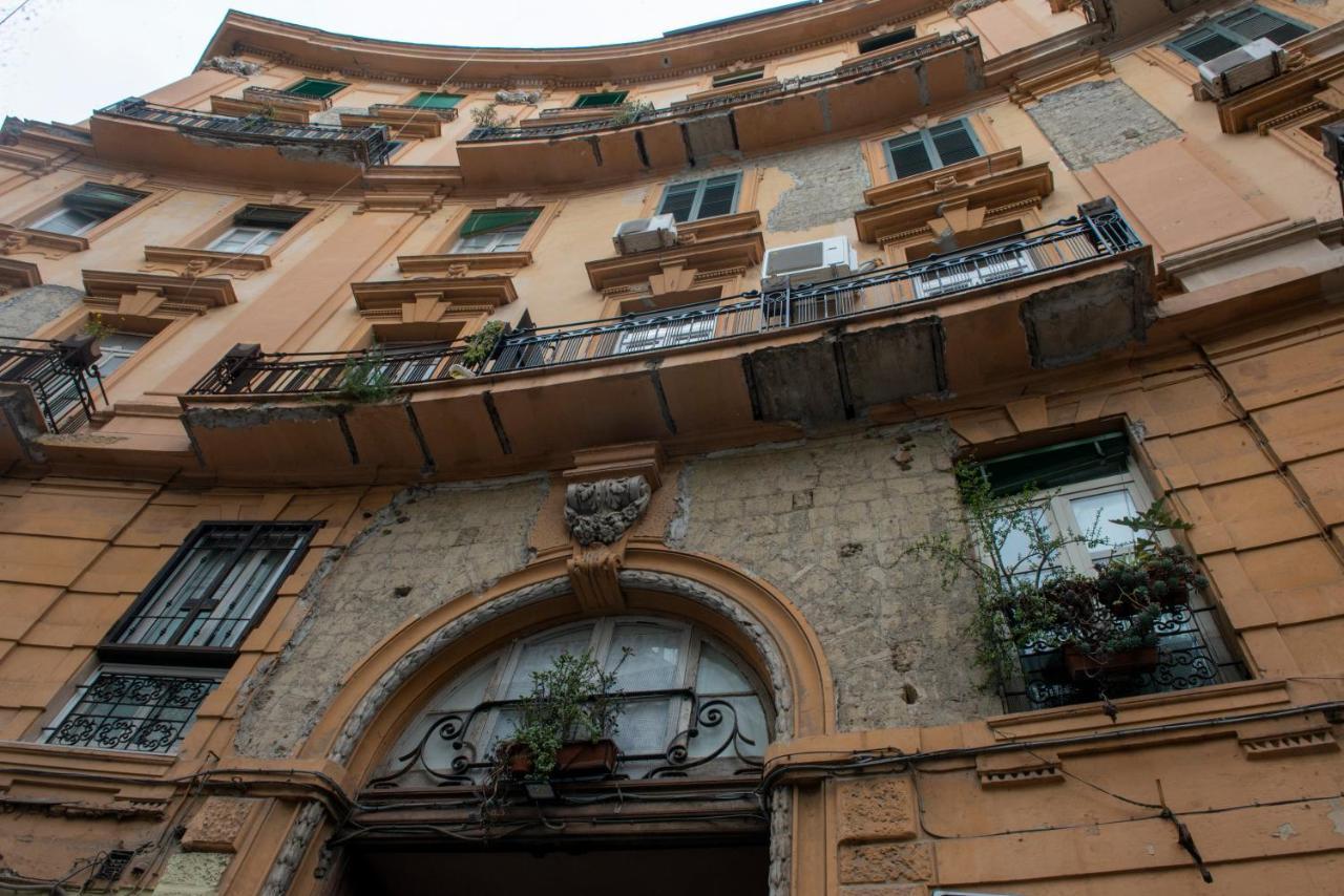 Vivi A Napoli Bed & Breakfast Exterior foto